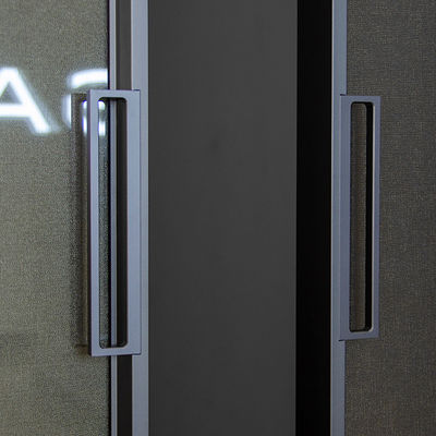 Porte scorrevoli interne in vetro temperato di alluminio motorizzato